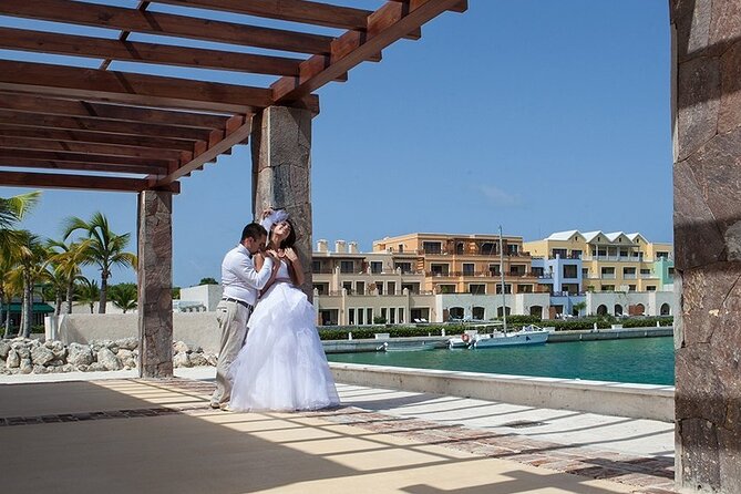 Professional Photoshoot at Your Hotel or Villa - Photographers Expertise and Guidance