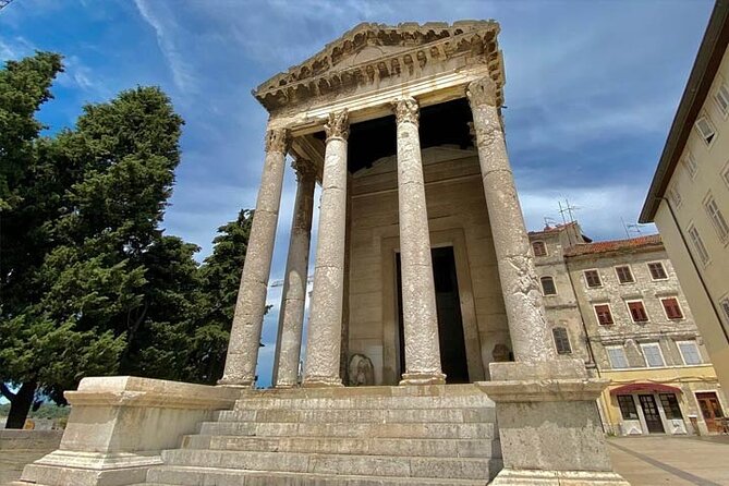 Pula Food Walking Tour - Guides Knowledge and Expertise
