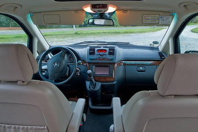Regensburg to Prague Private Transfer - Customization and Additional Services