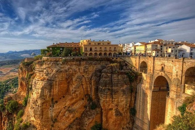 Ronda and White Village of Setenil Private Tours From Granada up to 8 Persons - Exploring Setenil De Las Bodegas