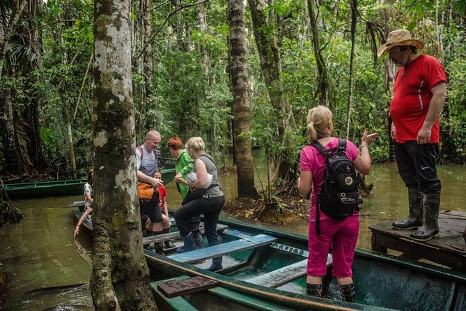 Sandoval Lake + Chuncho Macaw Collpa - 5 Days / 4 Nights - Chuncho Macaw Collpa