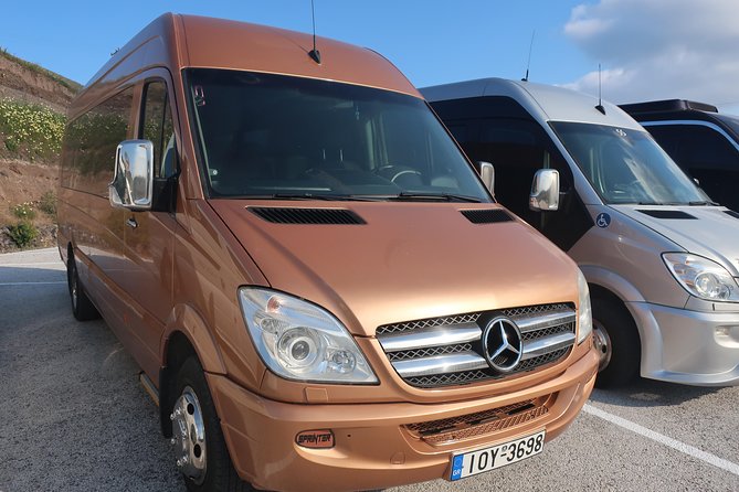 Santorini Private Arrival Transfer - Luggage and Belongings