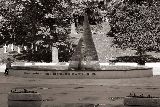 SARAJEVO CONCEPTUAL ART TOUR (Galleries, ART and Arhitecture) - Contemporary Galleries