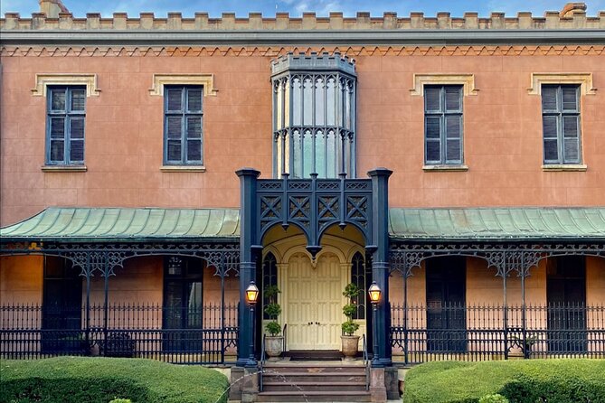 Savannah Historic District Tour by The Wandering Historians - Tour Guide Expertise