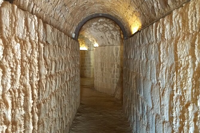 Secrets of the Walls Tour Review - Tour Guides Expertise