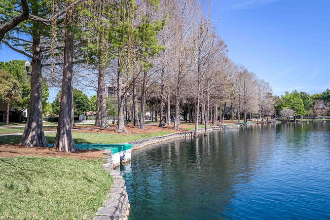 Self-Guided Walking Audio Tour Around Lake Eola in Orlando - Exploring Lake Eola at Your Pace