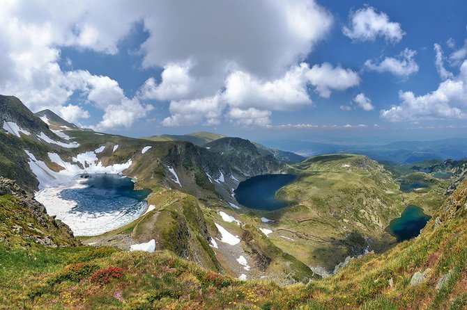 Seven Rila Lakes Guided Hike - Group Size and Transport