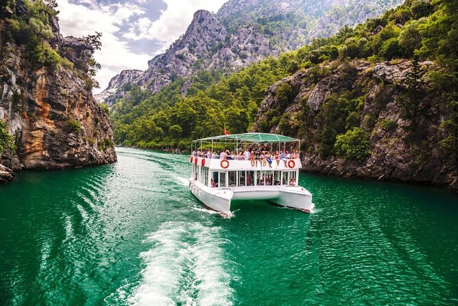 Side Green Canyon Boat Tour With Soft Drinks and Lunch - Highlights of the Tour Experience