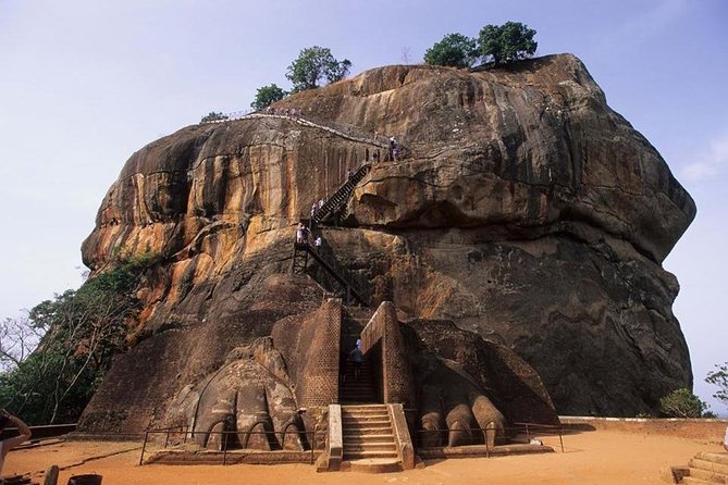 Sigiriya Rock and Dambulla Cave Temples From Negombo (All Inclusive Day Tour) - Physical Requirements