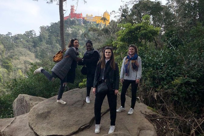 Sintra and Cascais With a Local Guide - Group Tour Starting From Sintra - Exploring Castelo Dos Mouros