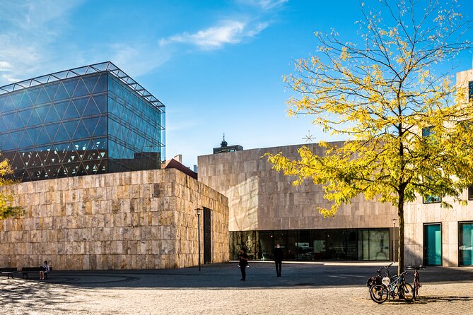Skip-the-line Jewish Museum & Jewish Quarter Guided Tour - Explore the Jewish Museum