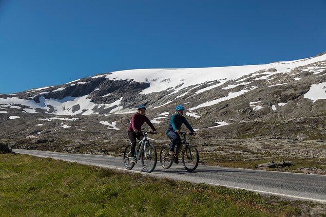 Sky to Fjord Geiranger Downhill Biking Adventure - Exploring Side Trails and Photo Opportunities