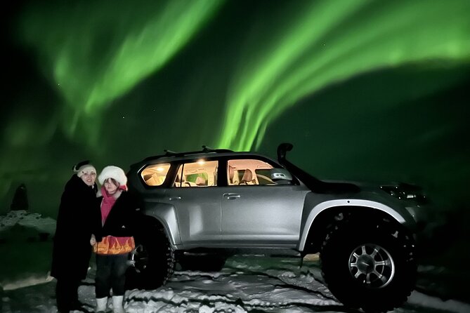 Small Group Hunting for the Northern Lights in Reykjavík EngRus - Booking Process and Confirmation