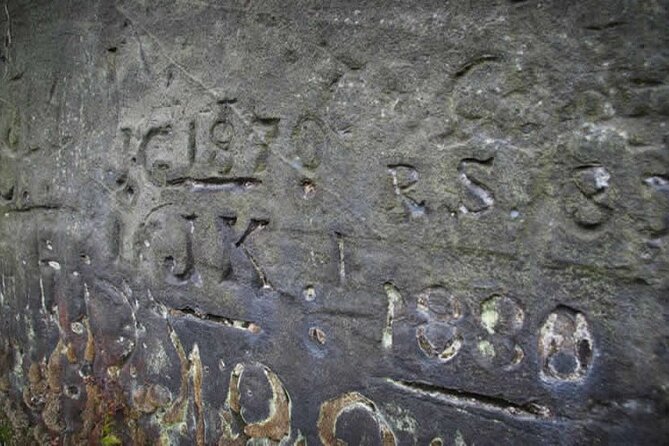 Small-Group St. James Cemetery Tour in Liverpool - Accessibility and Participation