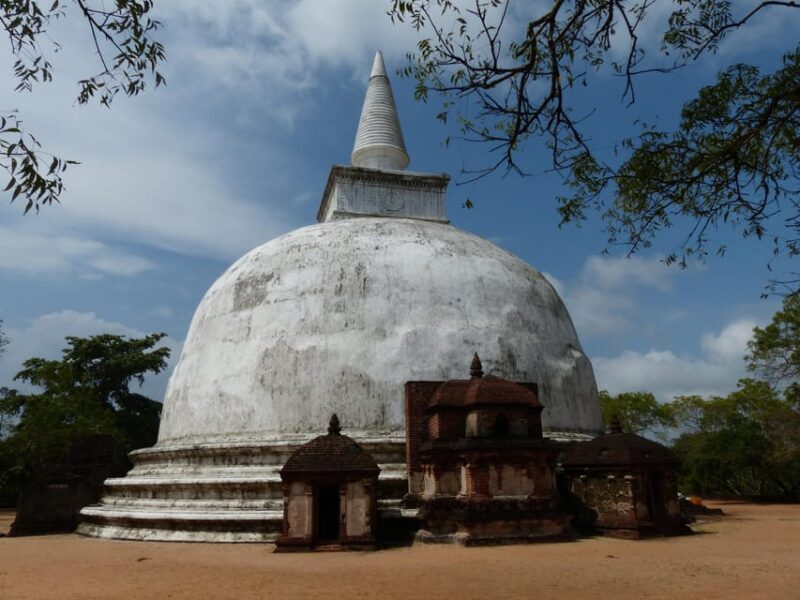 Sri Lanka 8-Day Tour Transport, Guide, HB Accommodation - Hill Country