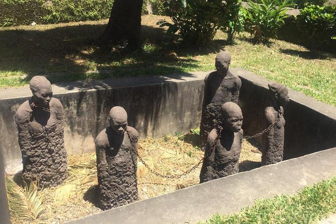 Stone Town and Spice Farm Private Tour - Local Dining Experience