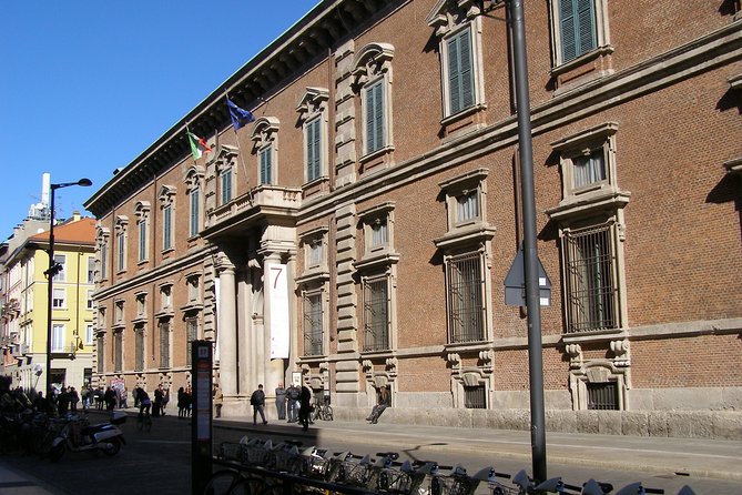 Stories of the Fashion Capital: A Self-Guided Audio Tour of Milan - Discovering Milans Fashion Icons