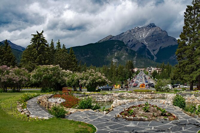 The Sights of Banff: a Smartphone Audio Walking Tour - Historical Buildings and Sculptures