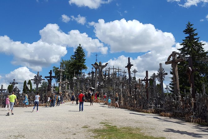 Tour From Riga to Vilnius: Bauska Castle, Rundale Palace and the Hill of Crosses - Flexible Cancellation Policy