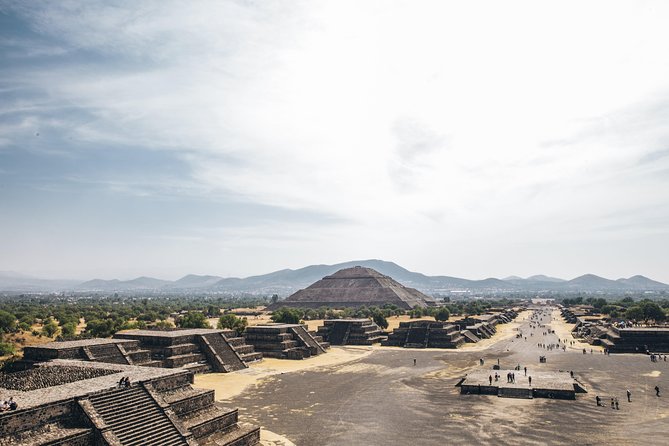 Tour to Teotihuacan Pyramids in the Morning. Be the First to Arrive! - Exploring the Pyramids