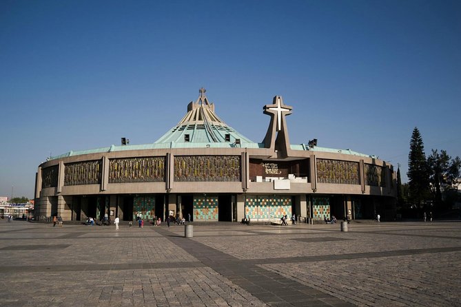 Tour to the Pyramids of Teotihuacán and Basilica of Guadalupe - Highlights and Key Information