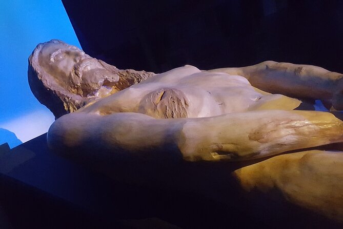 Turin: Private Tour on The Path of The Holy Shroud - Highlights of the Holy Shroud