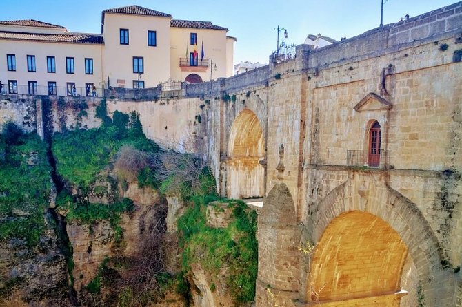 Ultimate White Village of Ronda Small-Group Day Trip From Granada - Discovering Setenil De Las Bodegas