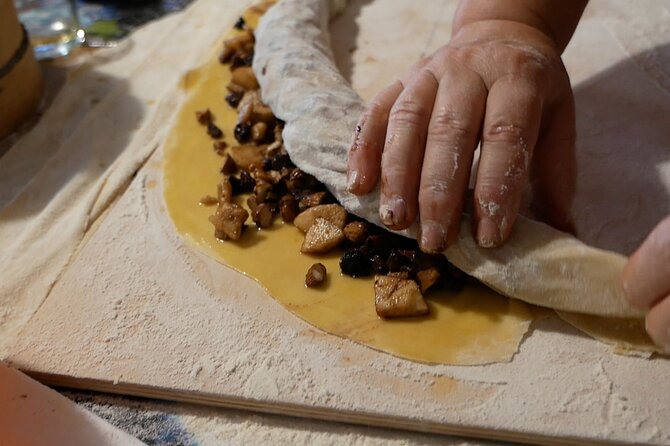 Umbrian Regional and Traditional Cooking Class With Lunch in Assisi - Accessibility Options