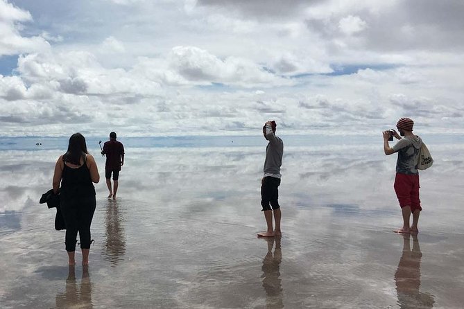 Uyuni Salt Flats - Full Day Tour From Uyuni - Positive Traveler Reviews