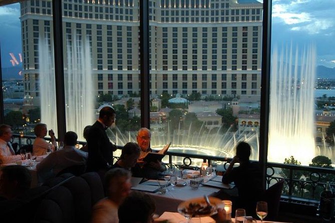 VIP Helicopter Strip Flight With Eiffel Tower Dinner - Dress Code and Restrictions