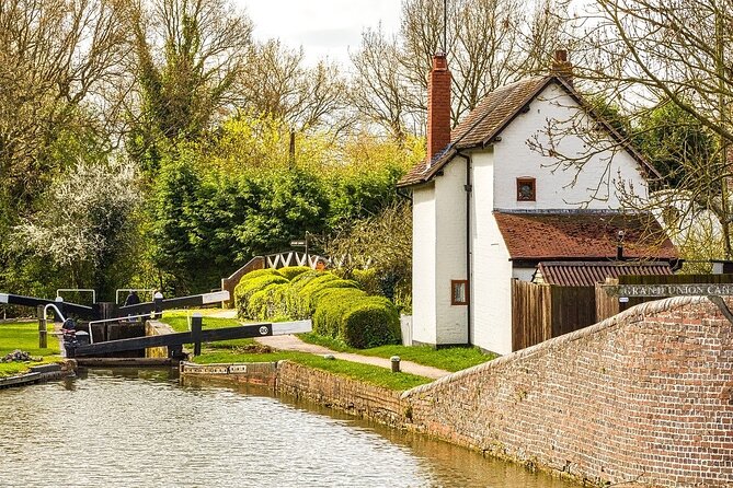 Warwickshire & Stratford-Upon-Avon Self-Guided Audio Tours - Discover Shakespeares Birthplace