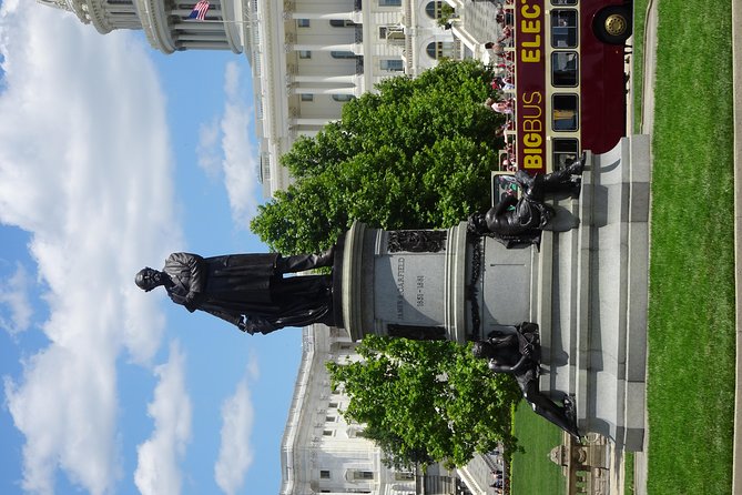 Washington DC Museums Self-Guided Walking Tour & Scavenger Hunt - Museum Highlights