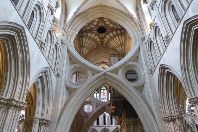 Wells, Cheddar Cheese and Cheddar Gorge - Private Day Trip From Bristol - Exploring Wells Cathedral
