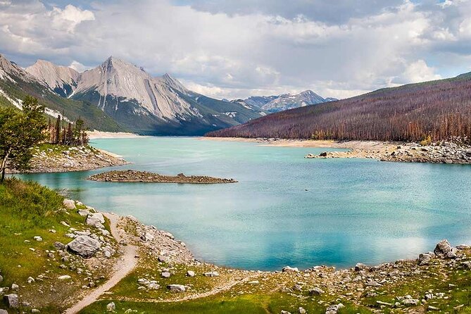 2-Day Private Tour in Jasper National Park - Lake Maligne Cruise