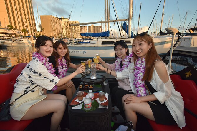 2-Hour Small-Group Gondola Excursion in Waikiki - Memorable Ambiance