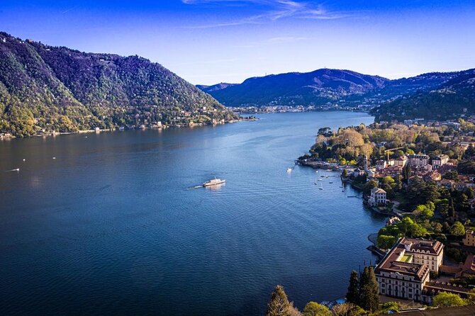 2h Lake Como: Luxury Private Boat Tour - Onboard Refreshments