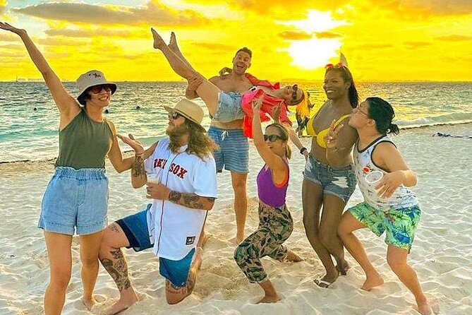 2x1 Tour: Isla Contoy, Isla Mujeres, Open Bar, Lunch and Transfers - Customer Feedback