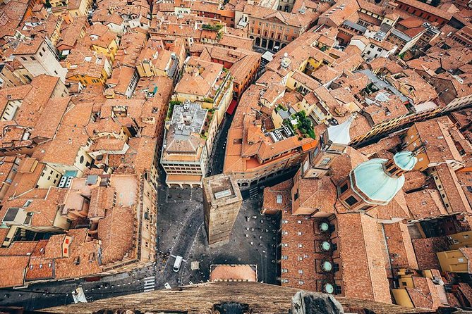 3 Days In Bologna - Host Response