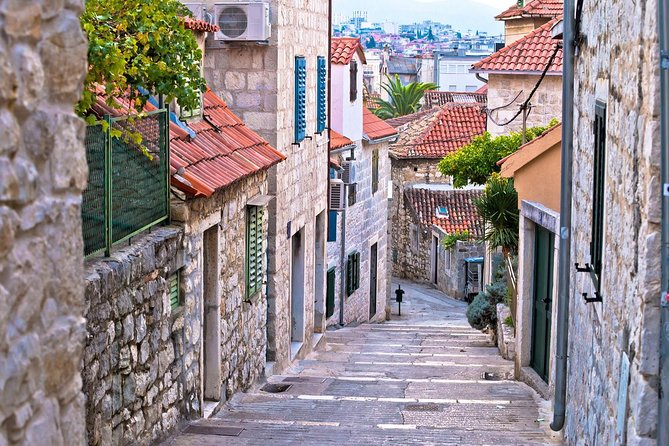 3 Days: Zagreb - Plitvice Lakes - Split & Split - Mostar - Dubrovnik - Mostar Day Trip