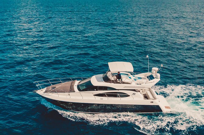 4-Hour Private 50 Azimut Yacht Tour With Food, Open Bar & Snorkeling - Snorkeling Highlights
