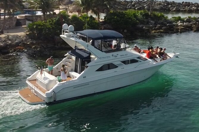 4 Hours Snorkel & Beach Tour - Private Yacht 47 Ft - Yacht Specifications