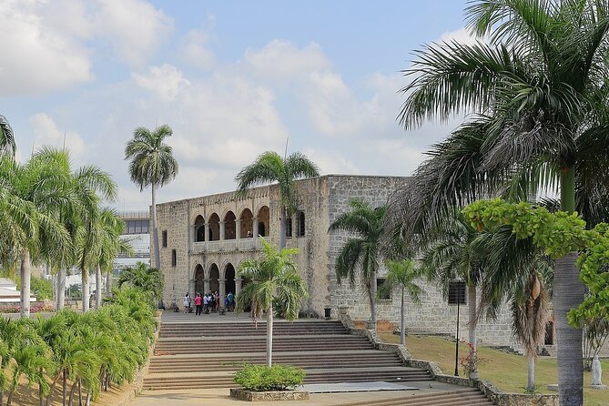 8-Hour Private Santo Domingo Tour From La Romana and Bayahibe - Local Cuisine and Dining