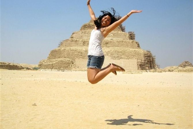 8-Hours Tour to Giza Pyramids, Sphinx, Sakkara Pyramids & Memphis - Discovering the Sphinx
