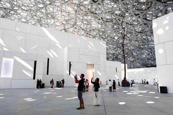 Abu Dhabi Sightseeing With Louvre Museum & Grand Mosque With 5* Lunch - Customer Reviews
