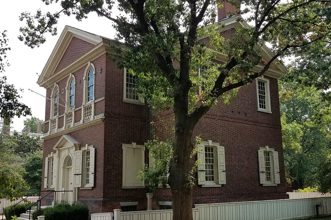 Alexander Hamilton Private Group Walking Tour in Philadelphia - Exploring Hamiltons Legacy