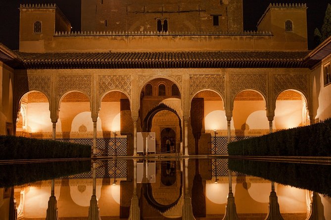 Alhambra and Albaicin Private Tour With Official Guide - Important Traveler Information