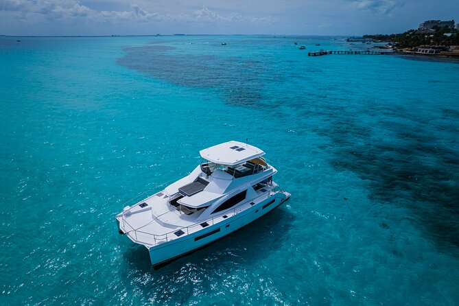 All Inclusive Tulum: Private Luxury Catamarán 51 Leopard 4hrs - Snorkeling and Transportation Included