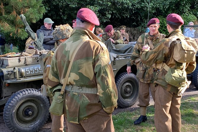 Arnhem 1944 Battlefield Private Tour: Transfers From Randstad  - Leiden - Booking Confirmation