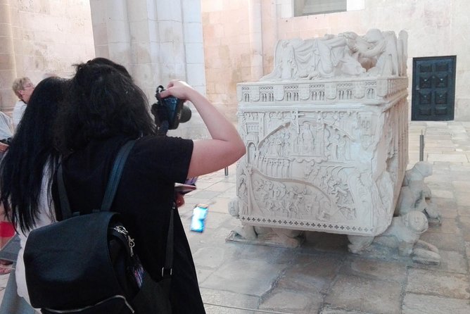 Batalha, Alcobaça, Nazaré and Óbidos - Private Guided Tour - Discovering Alcobaca Monastery