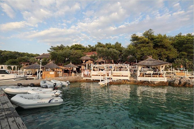 Beach Bars Laganini and Hulla Hulla Half-Day Private Boat Tour - Scenic Sunset Sailing